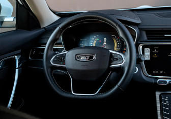 Подержанный автомобиль Belgee X70 2024 года (11 фото)