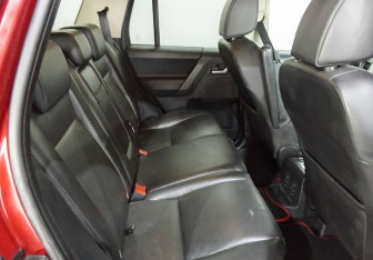 Подержанный автомобиль Land Rover Freelander 2008 года (10 фото)