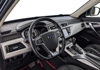 Подержанный автомобиль Geely Atlas 2019 года (15 фото)