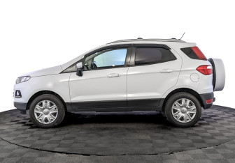 Подержанный автомобиль Ford EcoSport 2018 года (8 фото)