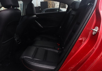 Подержанный автомобиль Mazda 6 Sedan 2014 года (10 фото)