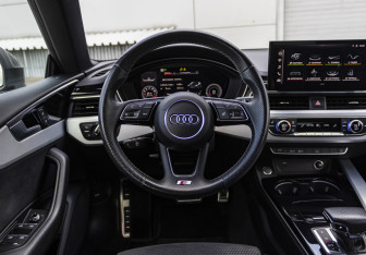 Подержанный автомобиль Audi A5 Liftback 2021 года (11 фото)