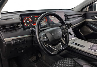 Подержанный автомобиль Exeed TXL 2022 года (15 фото)