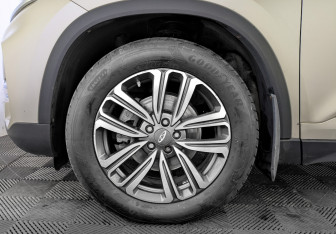 Подержанный автомобиль Chery Tiggo 8 2020 года (18 фото)