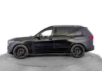Подержанный автомобиль BMW X7 2019 года (8 фото)