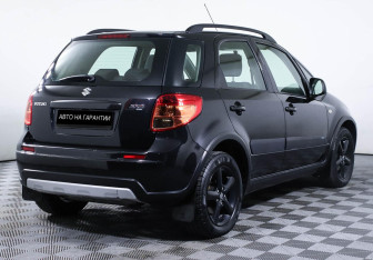 Подержанный автомобиль Suzuki SX4 Hatchback 2013 года (3 фото)