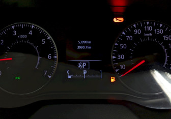 Подержанный автомобиль Renault Arkana 2021 года (25 фото)