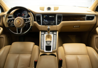 Подержанный автомобиль Porsche Macan 2014 года (8 фото)