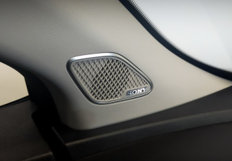 Подержанный автомобиль Omoda C5 2023 года (25 фото)