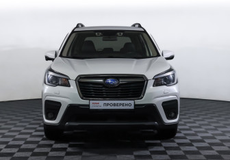 Подержанный автомобиль Subaru Forester Suv 2018 года (2 фото)