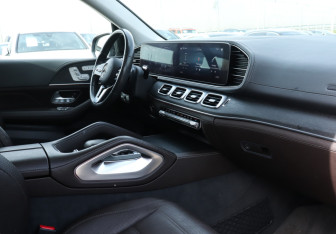 Подержанный автомобиль Mercedes-Benz GLE 2019 года (9 фото)
