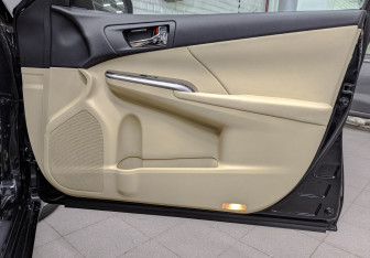 Подержанный автомобиль Toyota Camry Sedan 2017 года (23 фото)