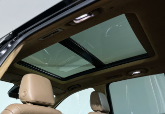 Подержанный автомобиль Cadillac XT6 2020 года (23 фото)