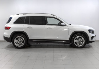 Подержанный автомобиль Mercedes-Benz GLB 2021 года (4 фото)