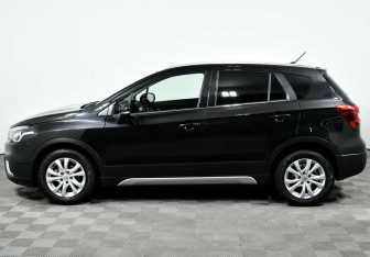 Подержанный автомобиль Suzuki SX4 Hatchback 2018 года (3 фото)