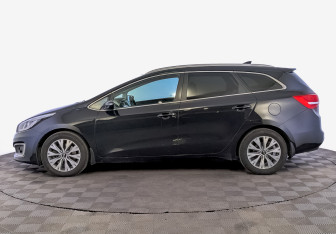 Подержанный автомобиль Kia Ceed Wagon 2017 года (8 фото)