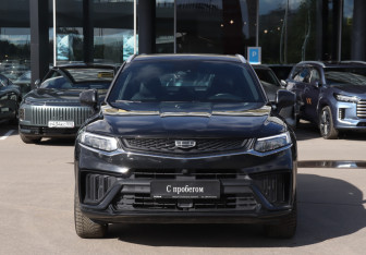 Подержанный автомобиль Geely Tugella 2022 года (2 фото)