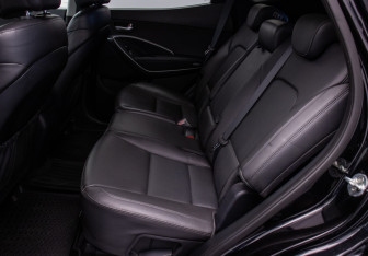 Подержанный автомобиль Hyundai Santa Fe 2016 года (11 фото)