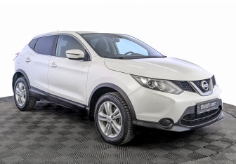 Подержанный автомобиль Nissan Qashqai 2016 года (3 фото)
