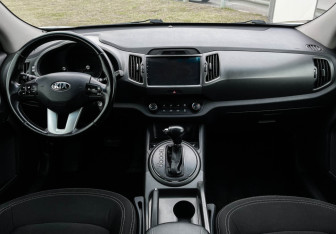 Подержанный автомобиль Kia Sportage 2012 года (12 фото)