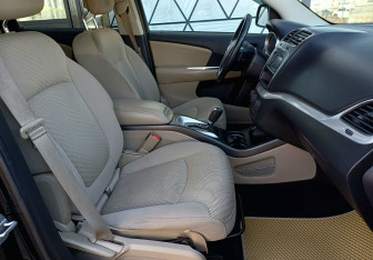Подержанный автомобиль Dodge Journey 2014 года (22 фото)