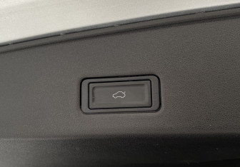 Подержанный автомобиль Omoda C5 2022 года (11 фото)