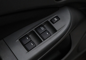 Подержанный автомобиль Nissan Almera Classic 2008 года (12 фото)