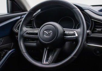 Подержанный автомобиль Mazda CX-30 2020 года (15 фото)