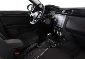 Подержанный автомобиль Renault Arkana 2019 года (9 фото)