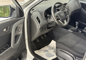 Подержанный автомобиль Hyundai Creta 2017 года (9 фото)