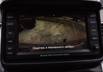 Подержанный автомобиль Mitsubishi Pajero Sport 2010 года (12 фото)