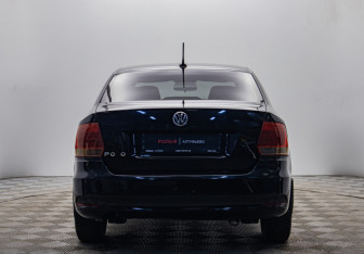 Подержанный автомобиль Volkswagen Polo Sedan 2017 года (4 фото)