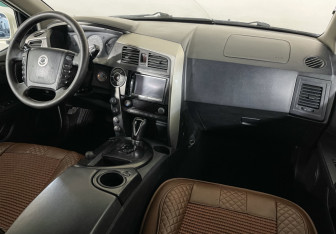 Подержанный автомобиль SsangYong Kyron 2010 года (9 фото)