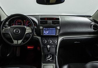 Подержанный автомобиль Mazda 6 Sedan 2008 года (11 фото)