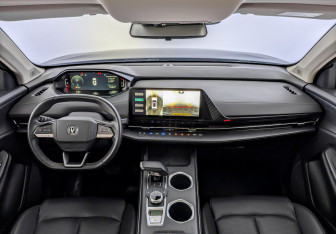 Подержанный автомобиль Changan CS55PLUS 2023 года (14 фото)