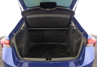 Подержанный автомобиль Skoda Rapid Liftback 2021 года (9 фото)