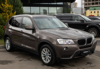 Подержанный автомобиль BMW X3 2012 года (2 фото)
