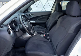 Подержанный автомобиль Nissan Juke 2011 года (20 фото)