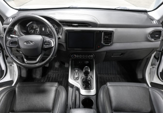 Подержанный автомобиль Chery Tiggo 4 2022 года (14 фото)