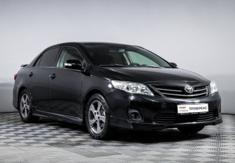 Подержанный автомобиль Toyota Corolla Sedan 2012 года (3 фото)