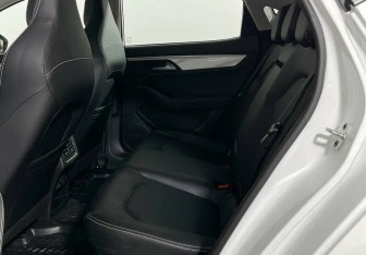 Подержанный автомобиль JAC J7 2023 года (9 фото)