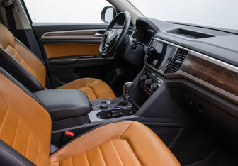 Подержанный автомобиль Volkswagen Teramont 2019 года (9 фото)