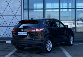Подержанный автомобиль Nissan Qashqai 2018 года (5 фото)