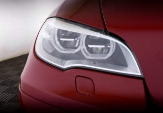 Подержанный автомобиль BMW X6 M 2011 года (16 фото)