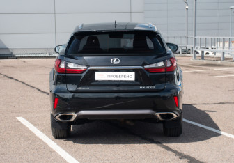 Подержанный автомобиль Lexus RX 2016 года (6 фото)