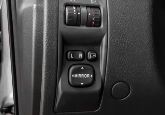 Подержанный автомобиль Subaru Impreza Hatchback 2007 года (14 фото)