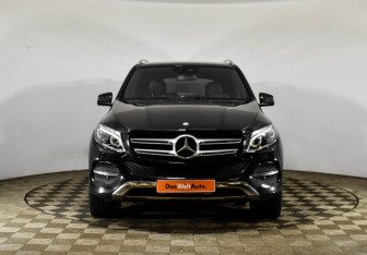 Подержанный автомобиль Mercedes-Benz GLE 2015 года (2 фото)