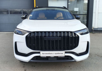 Подержанный автомобиль Jaecoo J8 2024 года (2 фото)