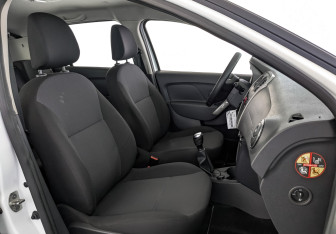 Подержанный автомобиль Renault Sandero 2020 года (24 фото)