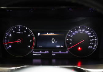 Подержанный автомобиль Kia Sorento 2021 года (14 фото)